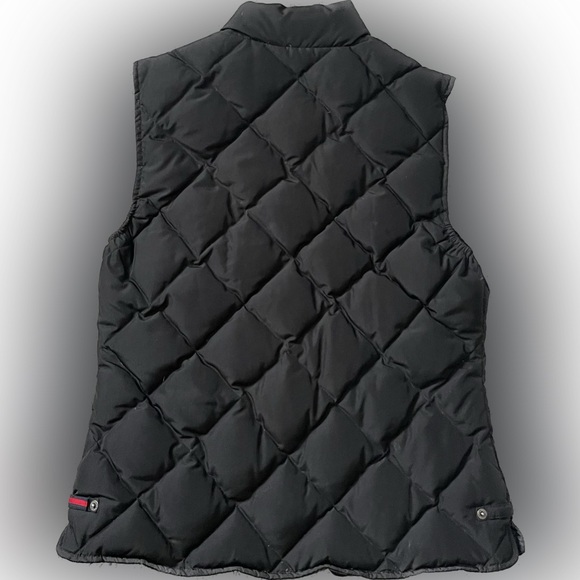 Woman’s Tommy Hilfiger Diamond Quilted Puffer Vest - Picture 2 of 6